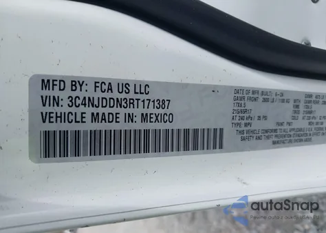 2024 Jeep Compass Trailhawk 4X4 z USA, uszkodzony, nr VIN 3C4NJDDN3RT171387